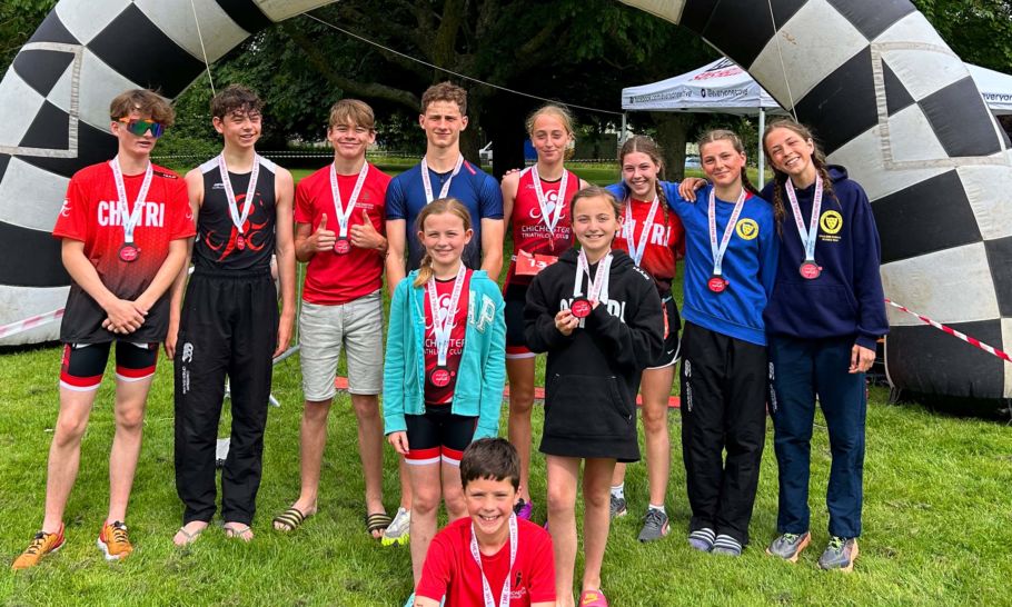 Chichester Triathlon Youths & Juniors medal winners